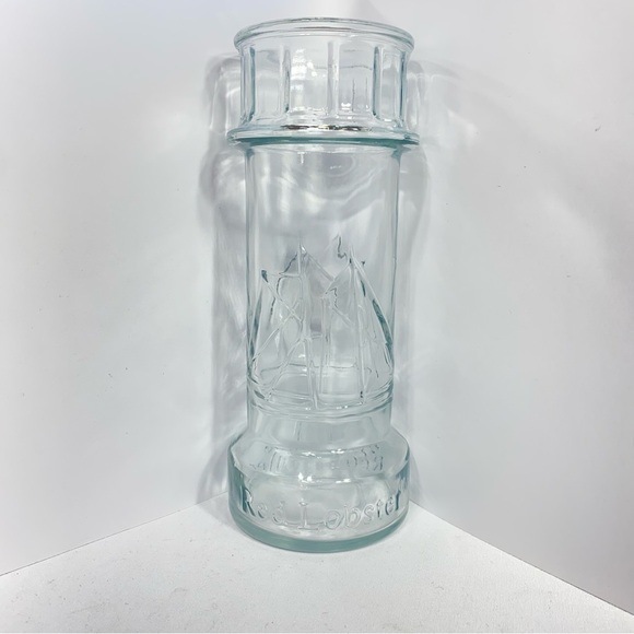 Red Lobster Vintage Lighthouse Sail Brig Boat Barware Restaurant Novelty Glass - Picture 1 of 4